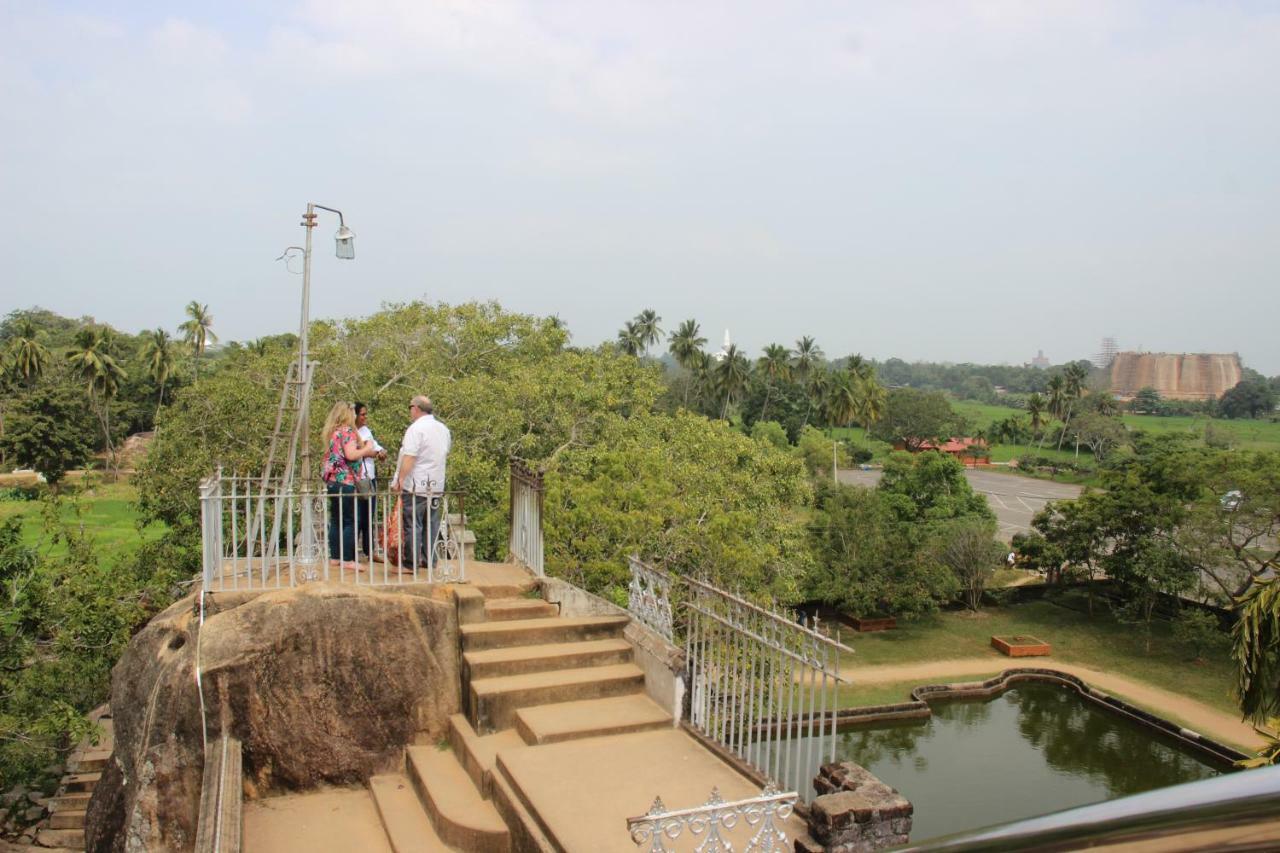 Miheen Hotel & Resort - Anuradhapura Mihintale Exterior photo